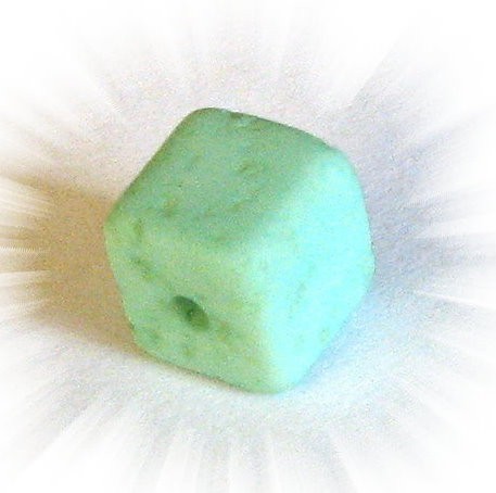 Polaris Gala sweet cube 8 mm mint – small hole