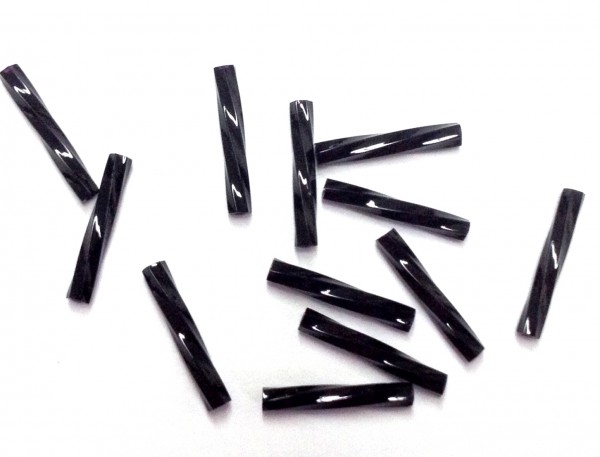Miyuki Twisted Sticks 12 mm – black – 20 pieces