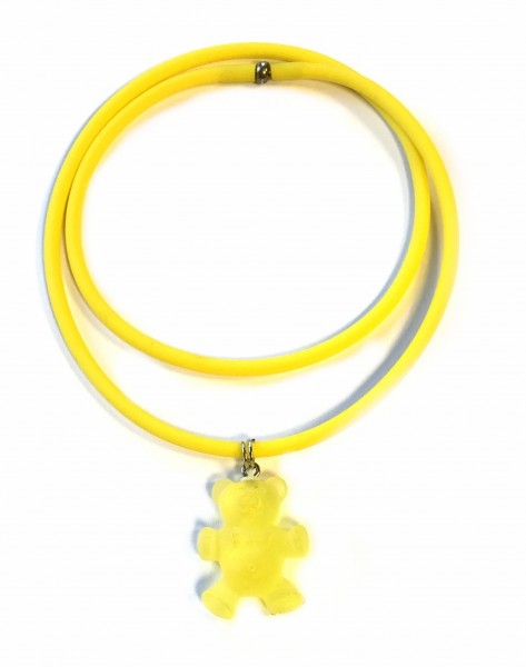 Rubber chain with bear pendant – yellow