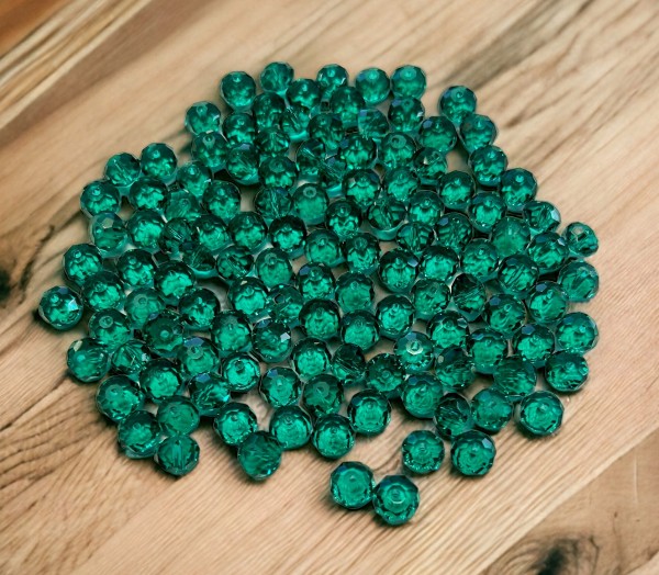 Crystal beads 8x6mm - 104 pieces - Color: emerald - green