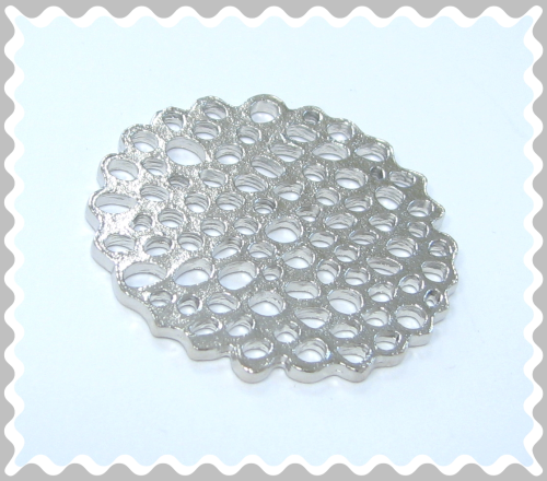 Disc with hole pattern 35 mm – color: Silver platinum