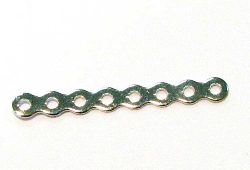 Connecting bridge 28x3 mm platinum coloured – 8 holes