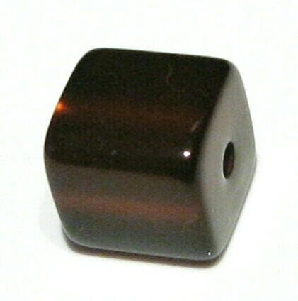 Polaris cube 6 mm dark brown glossy – small hole