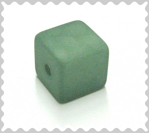Polariswürfel 8mm patina grün - Kleinloch