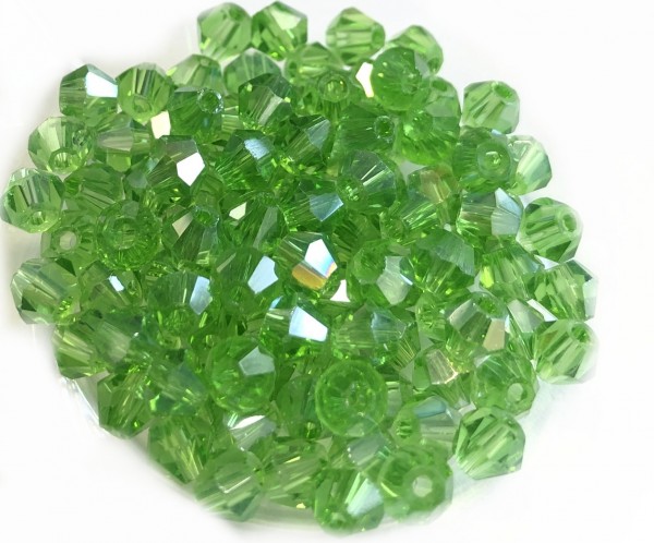 Bicone crystal 4mm - 100 pieces in zip bag - lawn green shimmer