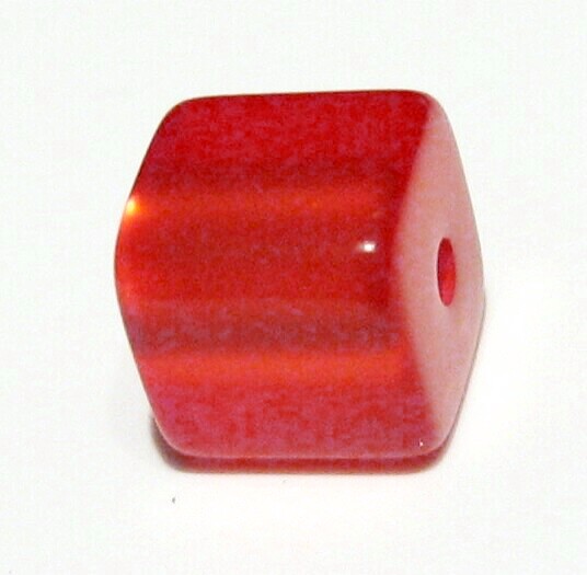 Polariswürfel 6mm rot glänzend - Kleinloch