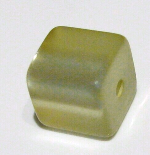 Polaris cube 8 mm light khaki glossy – small hole