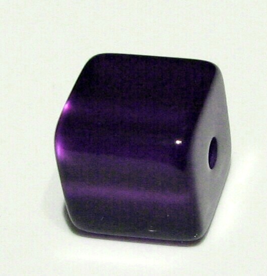 Polariswürfel 6mm purple glänzend - Kleinloch
