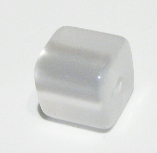 Polaris cube 6 mm glossy white – small hole