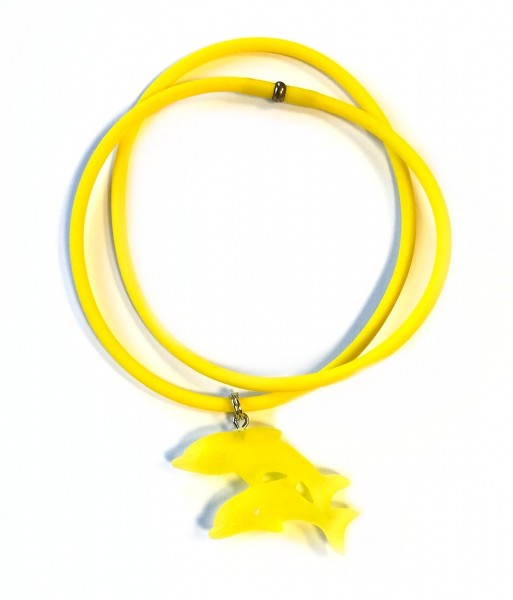 Rubber chain with dolphin pendant – yellow