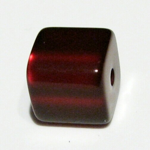 Polariswürfel 6mm bordeaux glänzend - Kleinloch