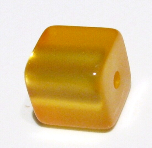 Polaris cube 8 mm saffron glossy – small hole