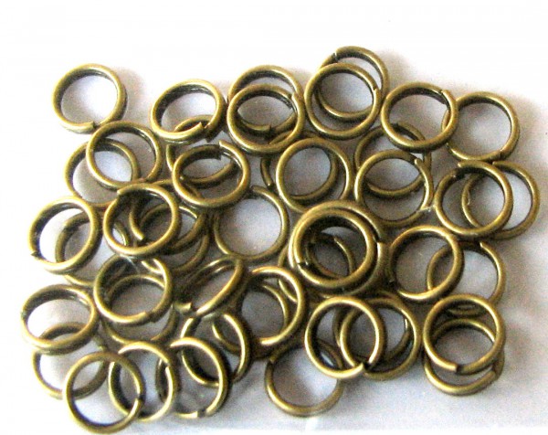 Split rings / snap rings 6x0,7 mm – 5 grams approx.40-50 pieces Colour: Bronze