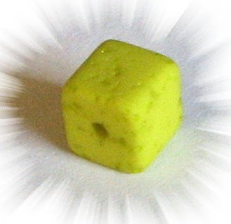 Polaris Gala sweet cube 8 mm apple green – small hole