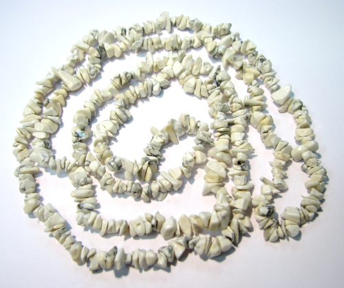 Gemstone splinter necklace – white howlite 90 cm