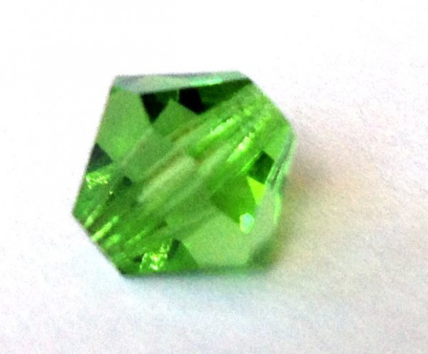 Bicone Crystal 8 mm – light green