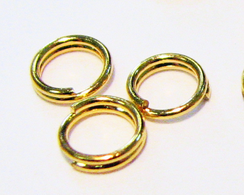 Split rings / snap rings 5x0,6 mm – 5 grams approx.85-90 pieces Colour: Gold