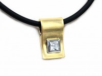 Anhänger Bicolor mit Kristall Anhänger Bicolor mit Kristall