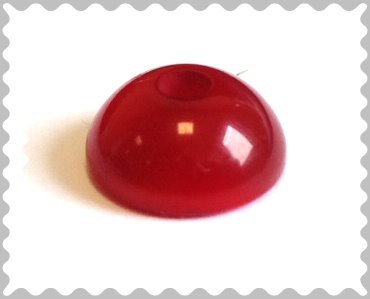 Polaris half bead 10x5 mm – glossy ruby