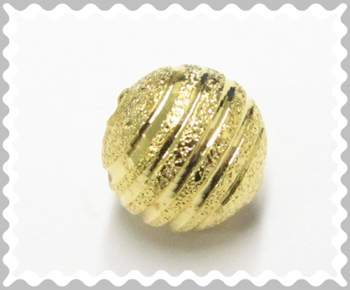 bead 10 mm – diamond finish with cut – color: Gold